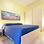 Affittacamere Holiday And Πανσιόν *