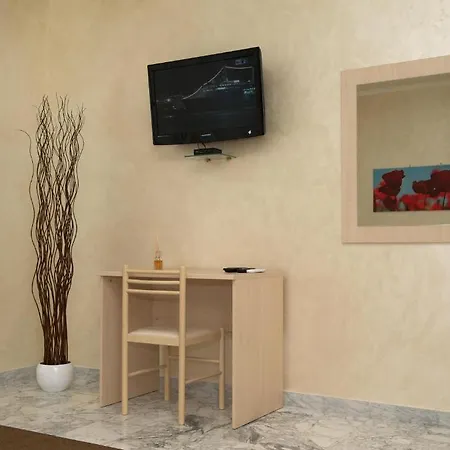 Affittacamere Holiday And *