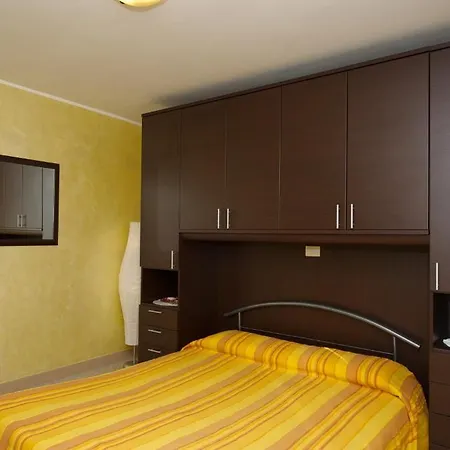 Pensjonat Affittacamere Holiday And *