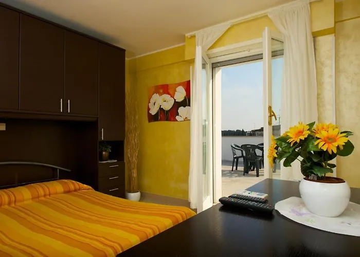 Affittacamere Holiday And Πανσιόν