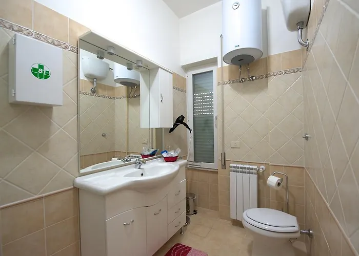 Πανσιόν Affittacamere Holiday And