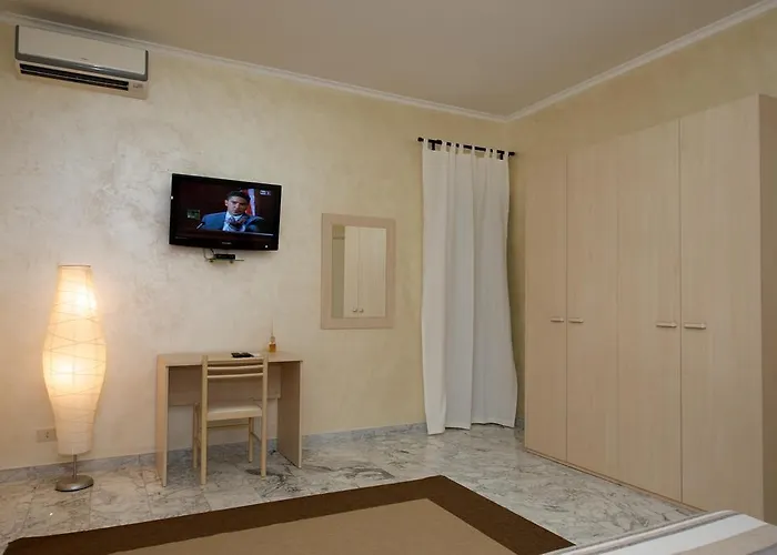 Πανσιόν Affittacamere Holiday And