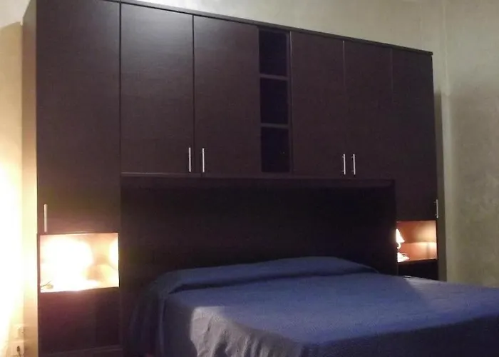 Affittacamere Holiday And Πανσιόν Ρώμη